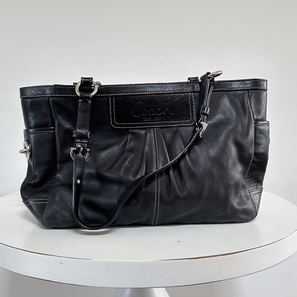 Vintage Coach Soft Black Leather Purse F13759